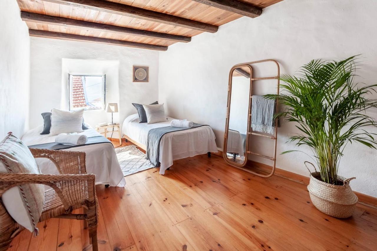 Oliveira Surf House Ericeira Villa Santo Isidoro Exterior photo